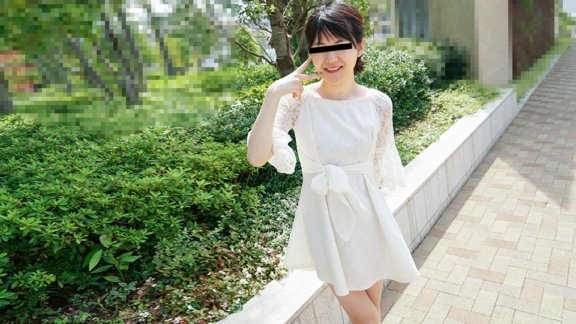 10MUSUME-060122_01 一個披著單純外衣的淫蕩少女。