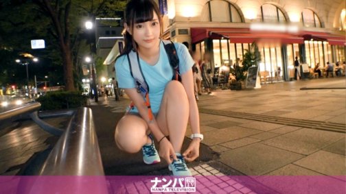 200GANA-1856 【高尚的跑步女孩！ 】她的戒心很強，她被責罵......但她不放棄地乞求他，不知怎的，她開始做愛，她潮吹和射精！
