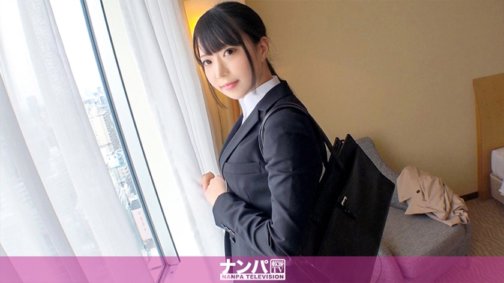 200GANA-2252 Sérieusement doux, premier coup. 1464 J'ai amené dans un hôtel un étudiant en recherche d'emploi qui a été interviewé et qui a dit : « Je paie pour une photo d'identité... ». J'ai profité de sa personnalité pour qu'il ne puisse pas refuser une demande et j'ai couché avec lui, et j'ai découvert qu'il avait une constitution obscène et qu'il continuait à laisser échapper du sperme !!