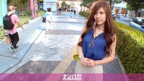 200GANA-2347 真的很軟，第一槍。第1523章 有樂町邀請美女營業員洗冷水腳！用各種按摩器具緩解了她的工作疲勞，感覺良好後，我按摩了她的乳房，揉搓了她豐滿的臀部，並將我的雞巴插入她體內，讓她感覺良好♪