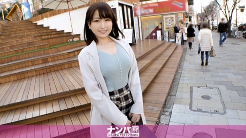 200GANA-2449 真的很軟，第一槍。 1605 我以為她是走在表參道的白領，結果是個年輕的已婚婦女！她對一位年輕的、面無表情的演員產生了興趣，並立即愛上了她！她用可愛的呻吟聲一次又一次地達到高潮！