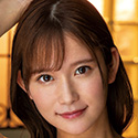 Reina Momozono