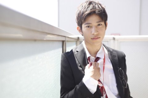 GRCH-170 ฉันบังคับให้พนักงานชาย Kengo Okamoto ถอดเสื้อผ้าออก