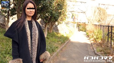 PACOPACOMAMA-030513_857 已婚女子嬌小暴露