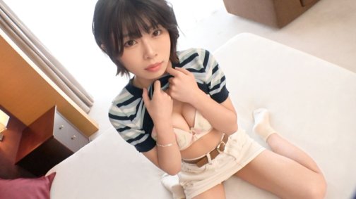 SIRO-4706 [初拍] [天真幼稚的女孩] [大量潮吹] 一个苗条的女孩，尴尬但敏感的身体被戏弄，并传播她的潮吹。纤细的身体因背后强烈的活塞而颤抖，年轻的脸庞在达到高潮时融化，说道：“我高潮了，我高潮了……” AV在线申请 → AV试拍1688