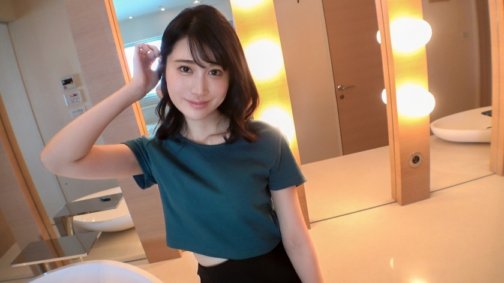 SIRO-5144 【啊……感覺真好……】 纖細的美人沉浸在自己所愛的性愛中！當大雞巴擊中她的陰道後部時，她扭動臀部並射精！ 【第一槍】AV線上申請→AV試拍2037