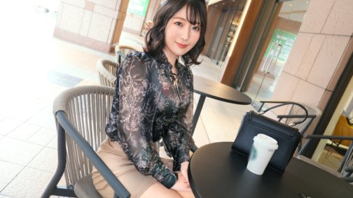 SIRO-5273 【有原因的已婚女人】「我是那種當女牛仔的時候就會自己活動的人……」尋找著感覺良好的地方，她繼續心不在焉地搖晃臀部，從自己身上汲取一波又一波的快感。她對自己的快樂很誠實，而且她很性感。然而，我只能說這些。 【初拍】AV線上申請→AV體驗拍攝2166