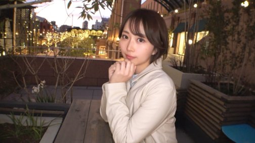 SIRO-5274 【性慾強烈的接吻者！ ？ 】 在非常有名的廣告公司S（還經營○○電視和視頻發佈網站）工作的職業女性作為性出口出現！平常認真工作的女人，卻露出了淫蕩之色！短髮和款式都太好了！如果你喜歡短髮美臀美乳的變態妹子，那這就是超直火球啊！她對性愛如此痴迷，以至於無法停止出汗！她渴望感覺良好的事物！後半段，她是個只想著自己好，不停地搖屁股的變態職業婦女。職業婦女的幕後顏值，提取率200%！ 【初拍】AV線上申請→AV體驗拍攝2195